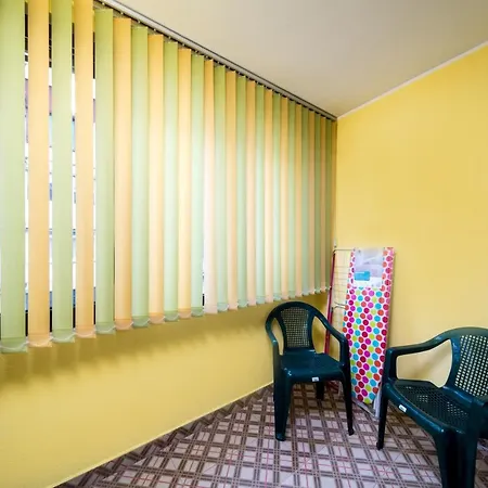 In Blue To The Sea Garden Apartman *